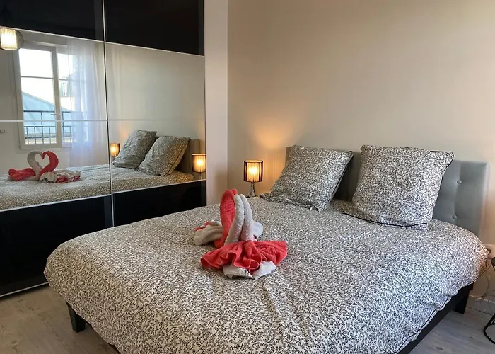 Douillet BY DREAM APARTMENTS